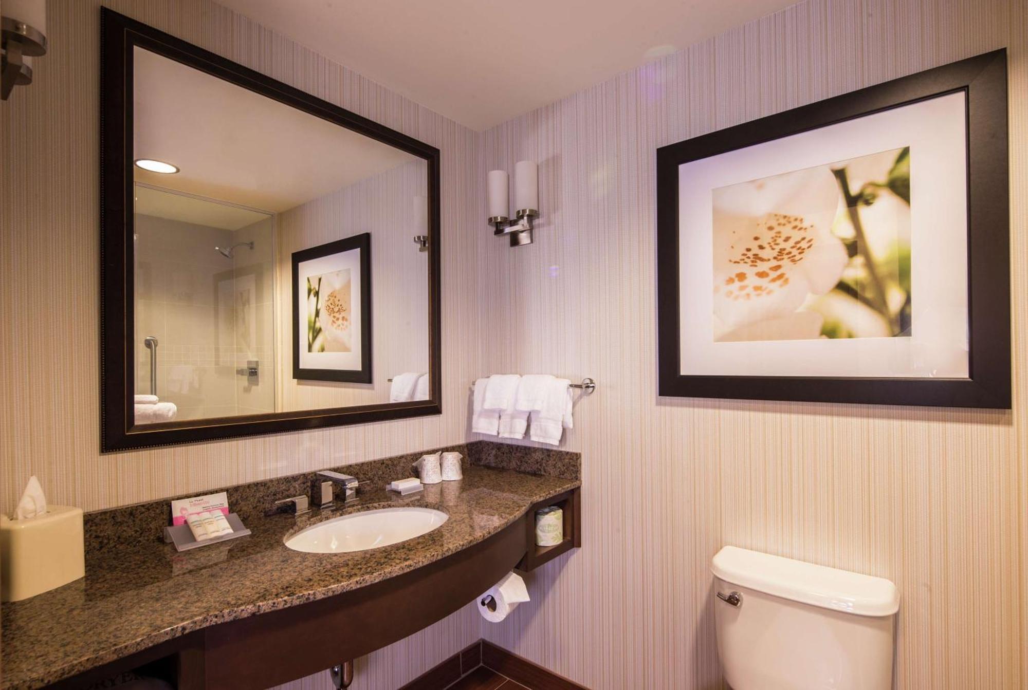 Hilton Garden Inn Uniontown Luaran gambar